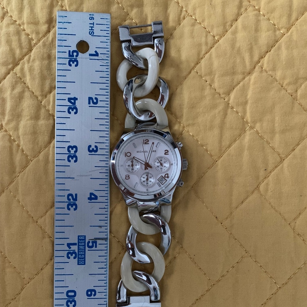 Michael Kors Women's Chain Watch - Picture 4 of 6